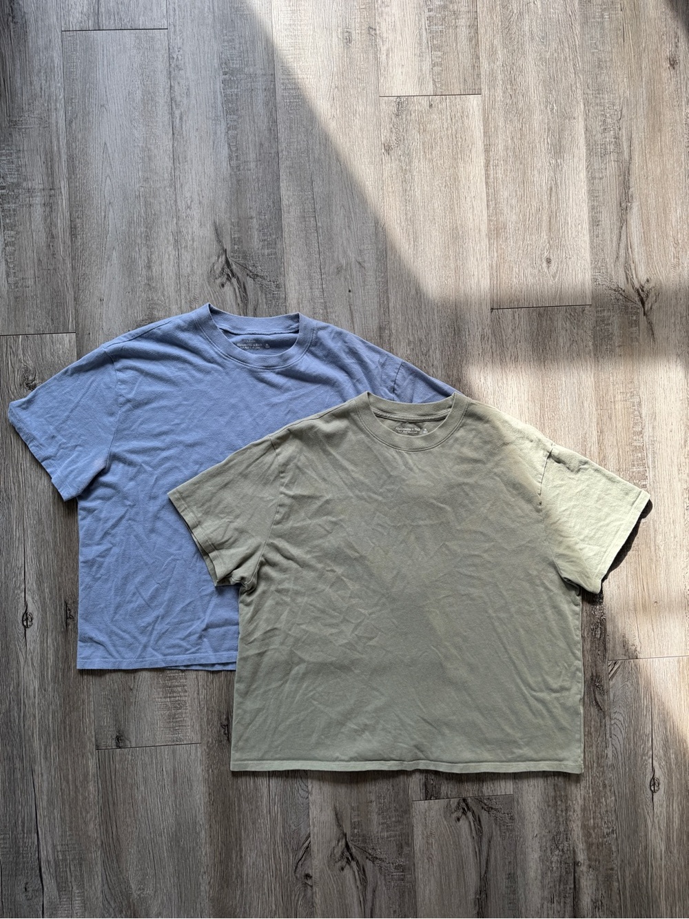 Abercrombie women’s XL relaxed fit t-shirt bundle